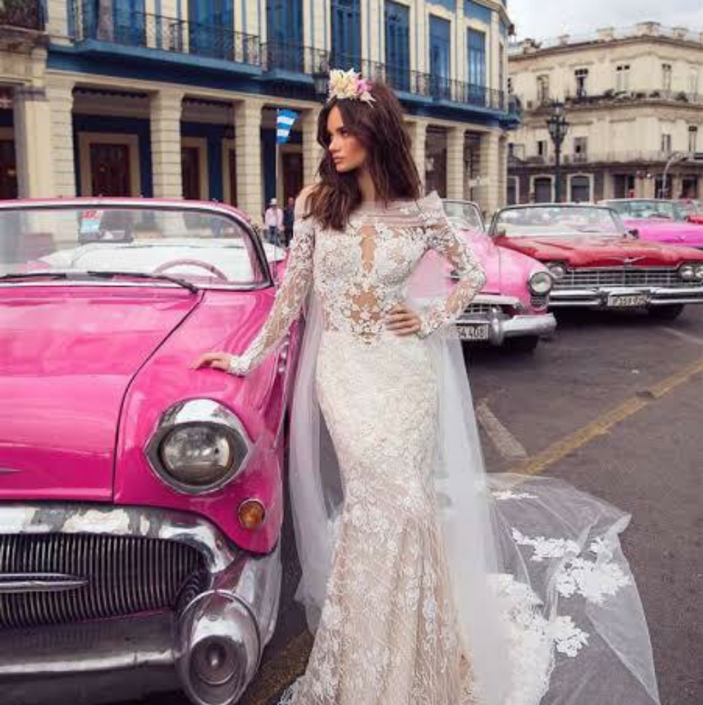 Wedding dress